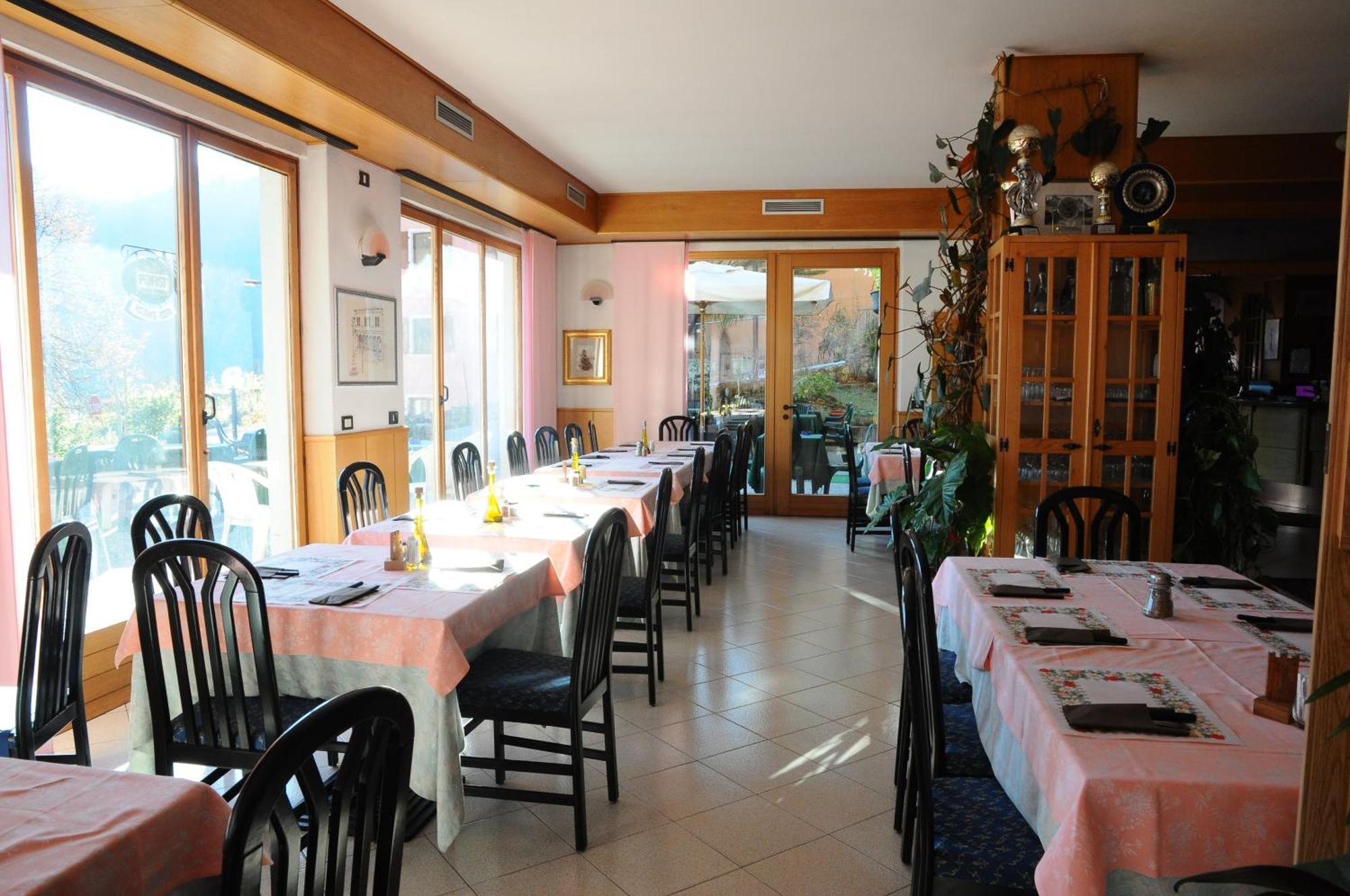 Hotel Cristina Tenno Luaran gambar