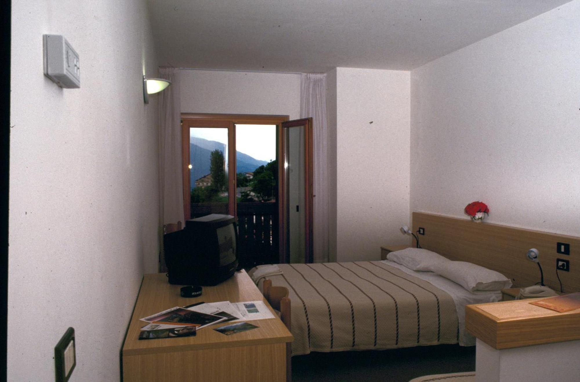 Hotel Cristina Tenno Luaran gambar